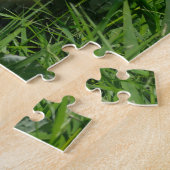 Samoyed im Gras-Puzzlespiel Puzzle (Seite)