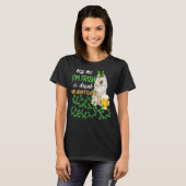 Samoyed Kiss Me Ich bin irisch oder Betrunken oder T-Shirt (Vorne ganz)