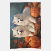 Samoyed Puppy Autumn Delight Pumpen Geschirrtuch (Vertikal)
