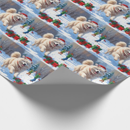 Samoyed Running in Snow mit Weihnachtshut Geschenkpapier (Ecke)