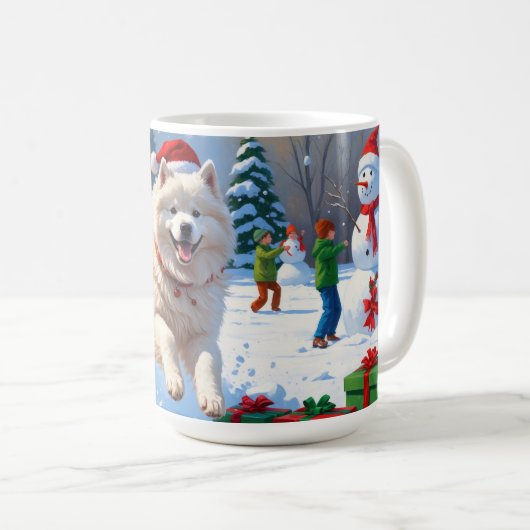 Samoyed Running in Snow mit Weihnachtshut Kaffeetasse (VorderseiteRechts)