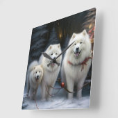 Samoyed Snowy Sleigh Weihnachtsdekor Quadratische Wanduhr (Winkel)