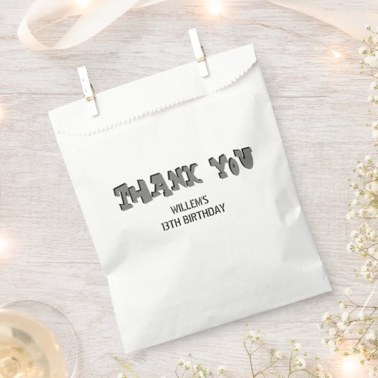 Sample Boy 13. Geburtstagsparty Danke Geschenktütchen (Ausgeschnitten)