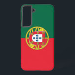Samsung Galaxy S22 Plus Fallflagge von Portugal Hülle<br><div class="desc">Mit unserem exklusiven Cover mit der portugiesischen Flagge können Sie Ihre Samsung Galaxy S22 Plus noch weiter verbessern! Mit viel Liebe zum Detail, dieses Handy Cover zelebriert portugiesische Tradition und nationalen Stolz. Das Design zeigt die ikonischen Farben und das Emblem der portugiesischen Fahne und symbolisiert die reiche Geschichte und kulturelle...</div>