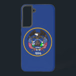 Samsung Galaxy S22 Plus Fallflagge von Utah Samsung Galaxy Hülle<br><div class="desc">Mit dem exklusiven Handy-Cover unter der Flagge von Utah können Sie Ihre Samsung Galaxy S22 Plus mit einer Touch Utah Stolz auf sich nehmen! Mit viel Liebe zum Detail gestaltet, zelebriert dieses Handy Utah's reichhaltiges Erbe und kulturelle Bedeutung. Das Design zeichnet sich durch die Staatsflagge von Utah aus, die aus...</div>