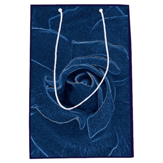 samtblaue Rose Mittlere Geschenktüte (Vorderseite)
