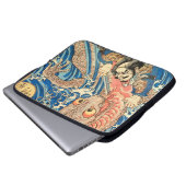 SAMURAI BEKÄMPFUNG VON SALAMANDER LAPTOPSCHUTZHÜLLE (Vorne Knopf)