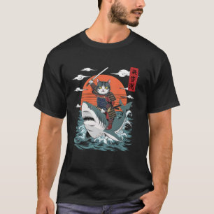 Samurai-Katze reitet auf Hai japanische Kunst Retr T-Shirt