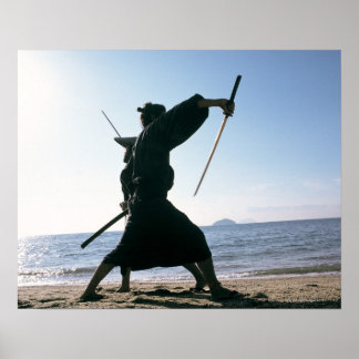 Samurai-Krieger greifen einander an 8 Poster