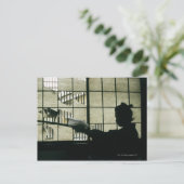 Samurai-Krieger reinigen ein Schwert Postkarte (Stehend Vorderseite)