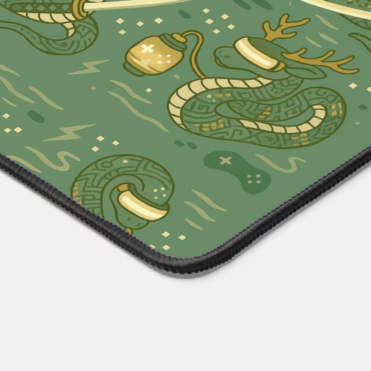 Samurai Snake with VR Headset Schreibtischunterlage (Ecke)