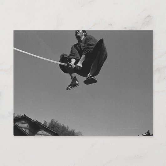 Samurai-Sprungangriff mit einem Schwert 3 Postkarte (Vorderseite)