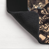 Samurais am Krieg. Schöne Dracherüstung. c. 1800's Mousepad (Ecke)