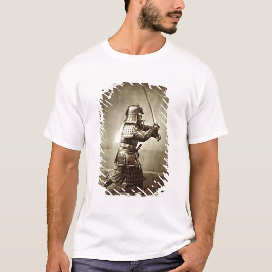 Samurais mit angehobener Klinge, c.1860 T-Shirt (Vorderseite)