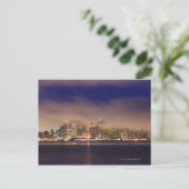 San Francisco Skyline in Nebel in der Nacht. Postkarte (Stehend Vorderseite)