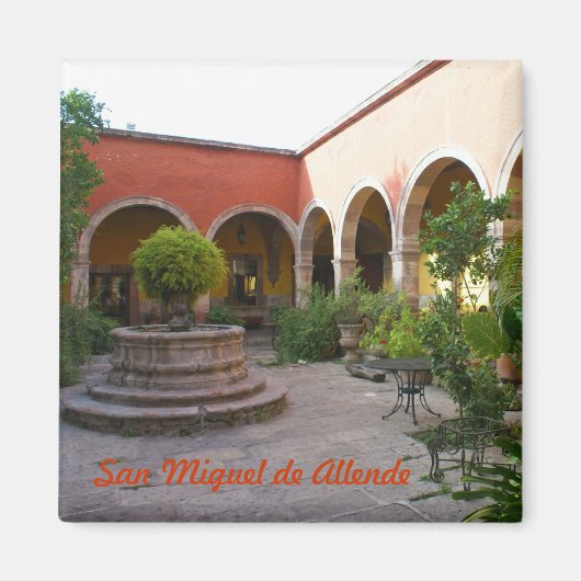 San Miguel de Allende Courtyard Magnet (Vorne)