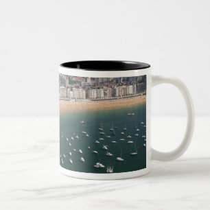 San Sebastian, Spanien. Die baskische Stadt San Zweifarbige Tasse