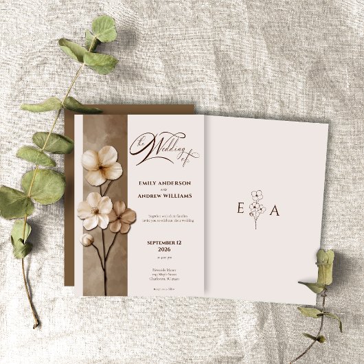 Sand Beige Hand Drawn Floral Botanical Wedding Einladung