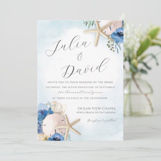Sand Dollar Blue Floral Beach Einladung Hochzeitsf (Stehend Vorderseite)