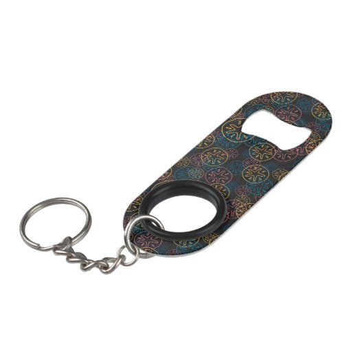 Sand Dollar Lines Red Yellow Blue Schlüsselanhänger Flaschenöffner (Vorderseite Schrägansicht)