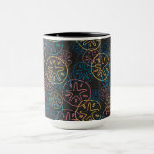 Sand Dollar Lines Red Yellow Blue Tasse (Zentrum)