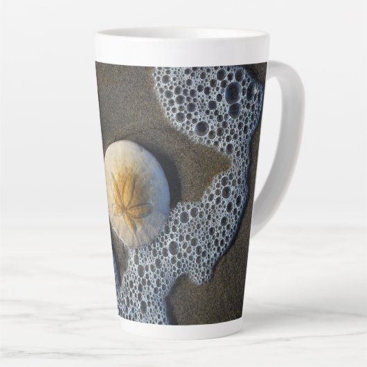Sand Dollar und Surf Beach Foto Latte Tasse (Rechte Ecke)