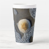 Sand Dollar und Surf Beach Foto Latte Tasse (Vorderseite)