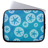 Sand Dollar Weiß und Blau Muster Laptopschutzhülle (Vorderseite)