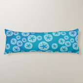 Sand Dollar Weiß und Blau Muster Seitenschläferkissen (Vorderseite)