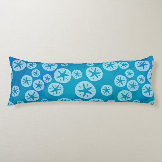Sand Dollar Weiß und Blau Muster Seitenschläferkissen (Vorderseite)