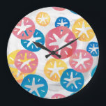Sand Dollar Yellow Red Blue Pattern Große Wanduhr<br><div class="desc">Trendy Sand Dollar Seamless Pattern in Yellow,  Red,  and Blue features our original design of various size and colors of overlapping sand dollars in a flat graphic style with our signature texture on a textured white background.</div>