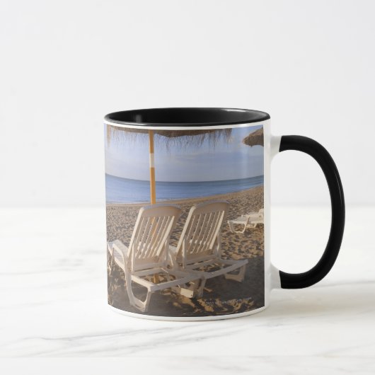 Sand-Strand-Stühle mit Regenschirm Tasse (Rechts)