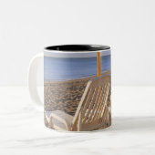 Sand-Strand-Stühle mit Regenschirm Zweifarbige Tasse (Vorderseite Links)