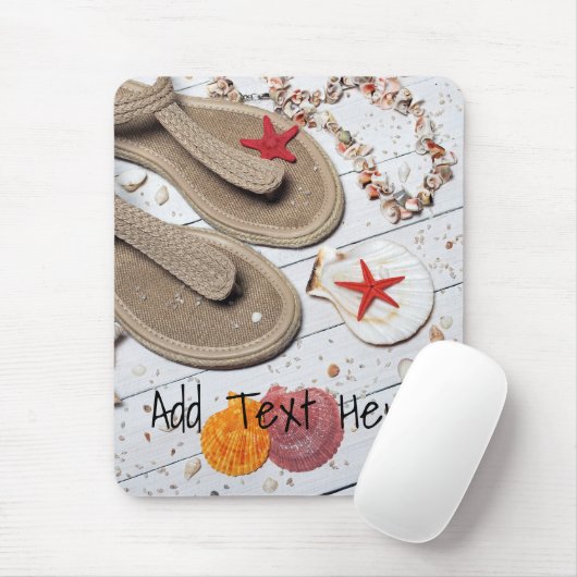 Sandalen, Muscheln und Starfish am Strand Mousepad (Mit Mouse)