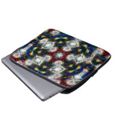 Sandbelag mit dunklen Formen und hellen Farben Laptopschutzhülle (Vorne Knopf)