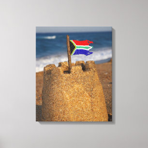 Sandburg mit südafrikanischer Flagge, Umhlanga Leinwanddruck
