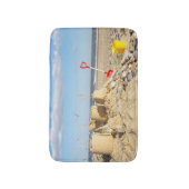 Sandcastle am Strand Badematte (Vorderseite Vertikal)