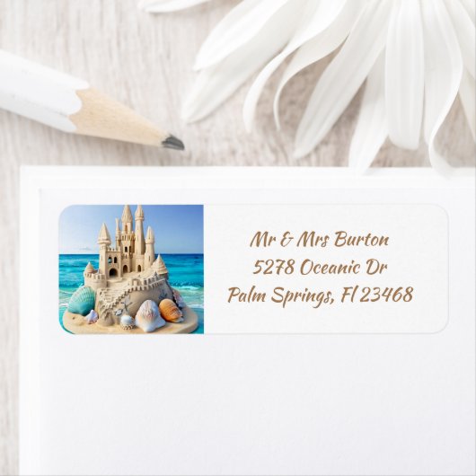 Sandcastle und Seashells am Strand (Insitu)