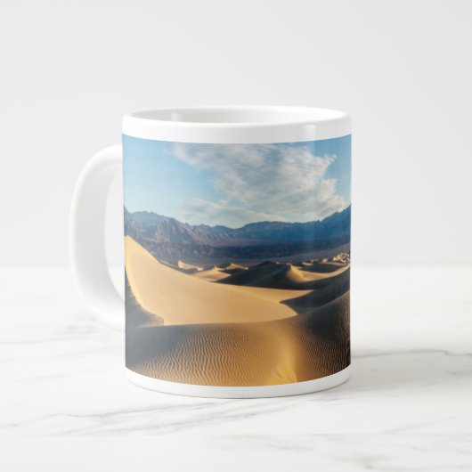 Sanddünen im Death Valley, CA Jumbo-Tasse (Vorderseite Links)