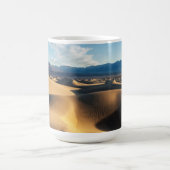 Sanddünen im Death Valley, CA Kaffeetasse (Mittel)