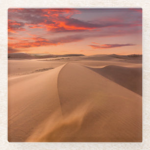 Sanddünen in der Wüste am Sonnenuntergang Glasuntersetzer