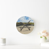 Sanddünen mit Holzzaun Runde Wanduhr (Zuhause)