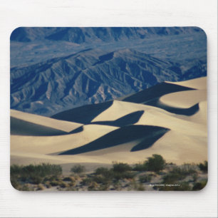 Sanddünen mit Schatten in Death Valley Mousepad
