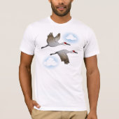 Sandhill streckt sich im Flug T-Shirt (Vorderseite)
