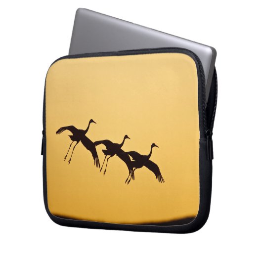 Sandhügel-Kranich bei Sonnenuntergang Laptopschutzhülle (Vorderseite Links)