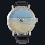 Sandpiper am Meer | Schönes Beach Foto Armbanduhr<br><div class="desc">Diese schöne Stranduhr ist perfekt,  um ein niedliches Strandhaus zu dekorieren. Hellblaue grüne Wellen rollen an einem wunderschönen Strand unter einem hübschen blauen Himmel hoch. Ich Liebe die Küste und entspannen in meinem Strand Zuhause. Es gibt nichts friedlicheres als einen sonnigen Tag am Strand.</div>