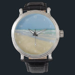 Sandpiper am Meer | Schönes Beach Foto Armbanduhr<br><div class="desc">Diese schöne Stranduhr ist perfekt,  um ein niedliches Strandhaus zu dekorieren. Hellblaue grüne Wellen rollen an einem wunderschönen Strand unter einem hübschen blauen Himmel hoch. Ich Liebe die Küste und entspannen in meinem Strand Zuhause. Es gibt nichts friedlicheres als einen sonnigen Tag am Strand.</div>