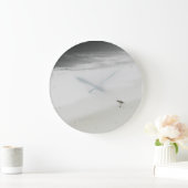 Sandpiper am Strand Große Wanduhr (Zuhause)