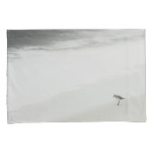 Sandpiper am Strand Kissenbezug (Vorderseite-Rechts)