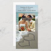 Sandschrift am Strand, ineinander greifende Herzen Save The Date (Vorne/Hinten)